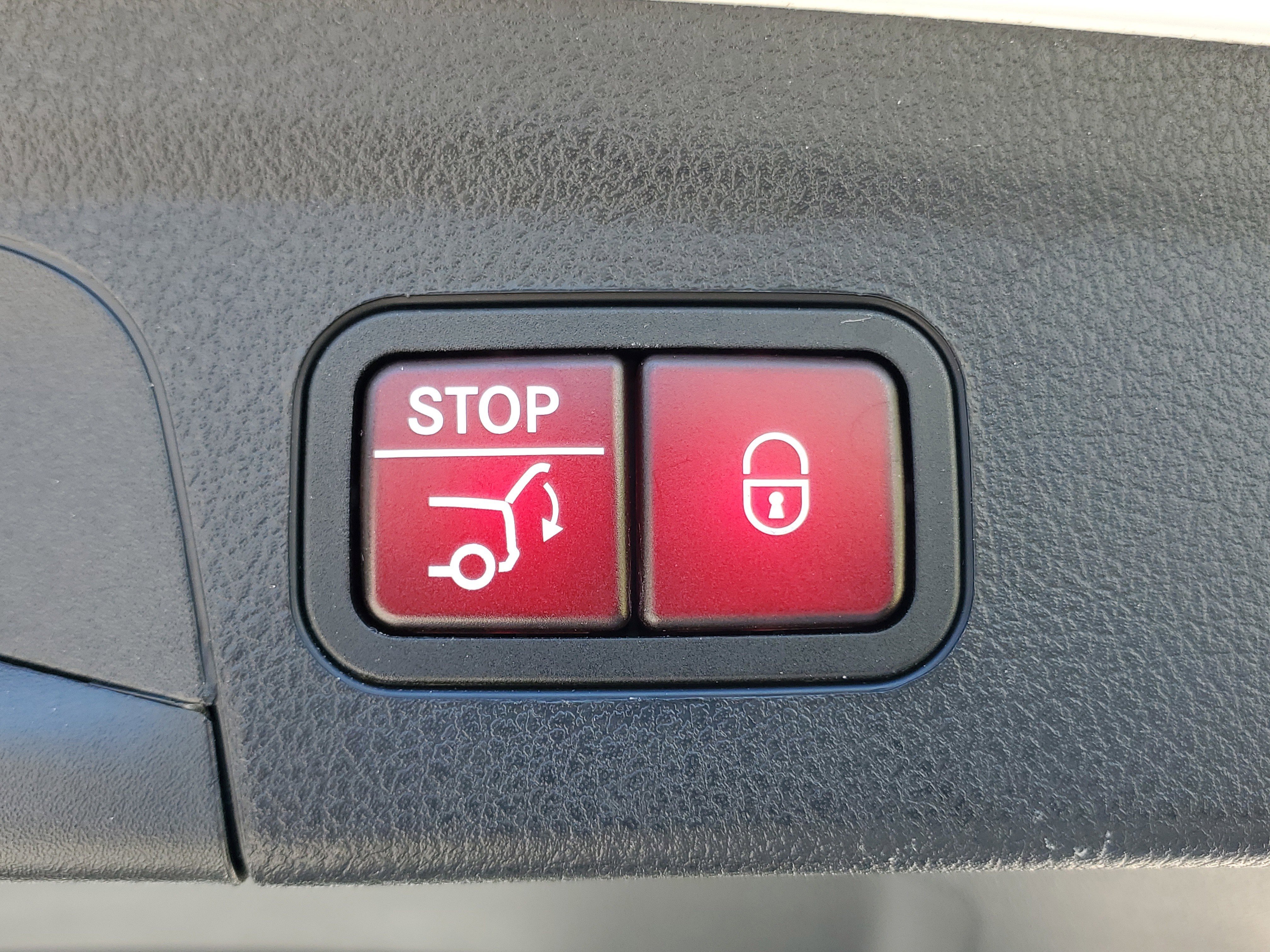 Used 2022 Mercedes-Benz GLE 350 w/ 3rd Row Seat Package image 9