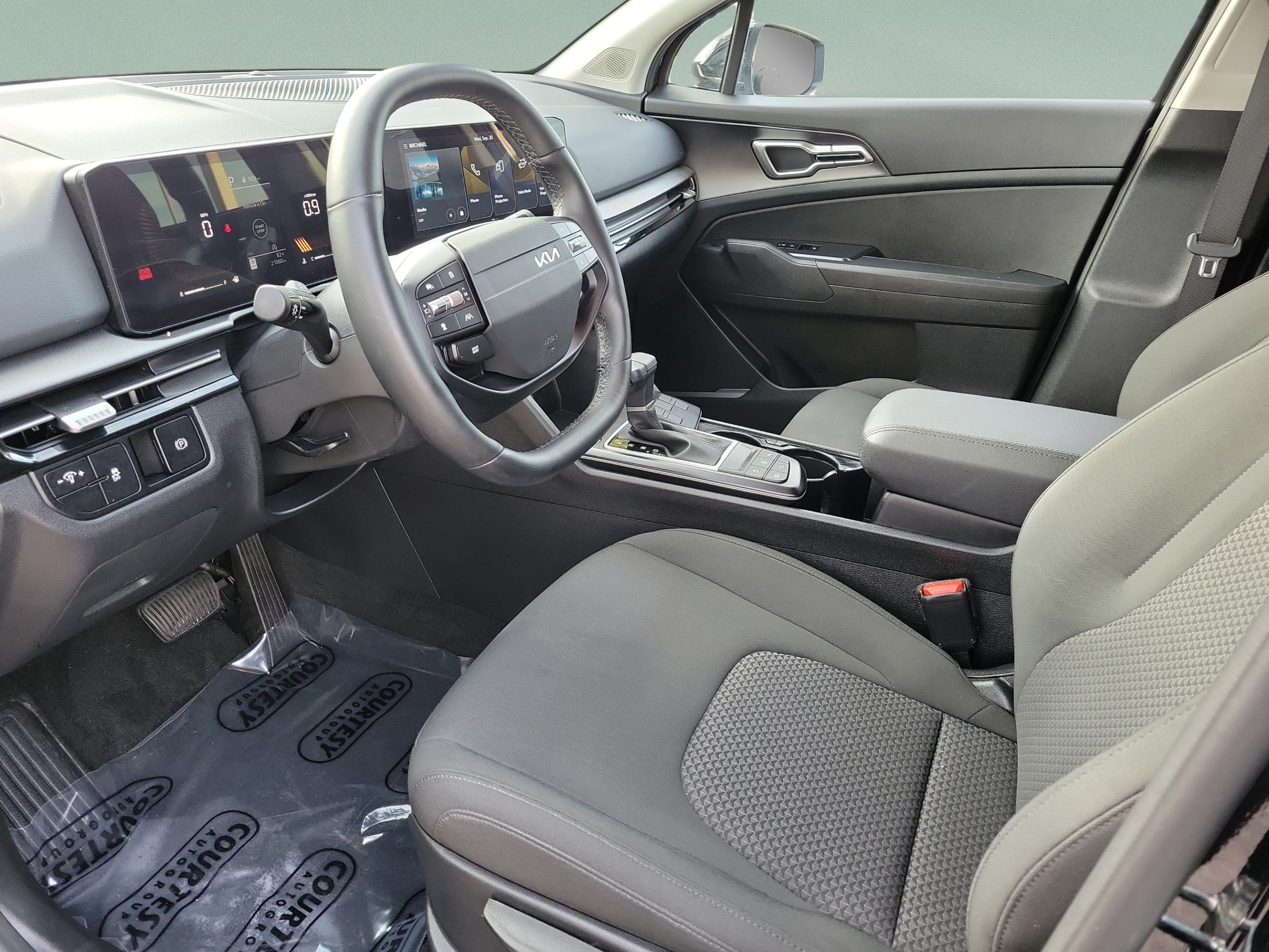 Certified 2026 Kia Sportage LX FWD image 16