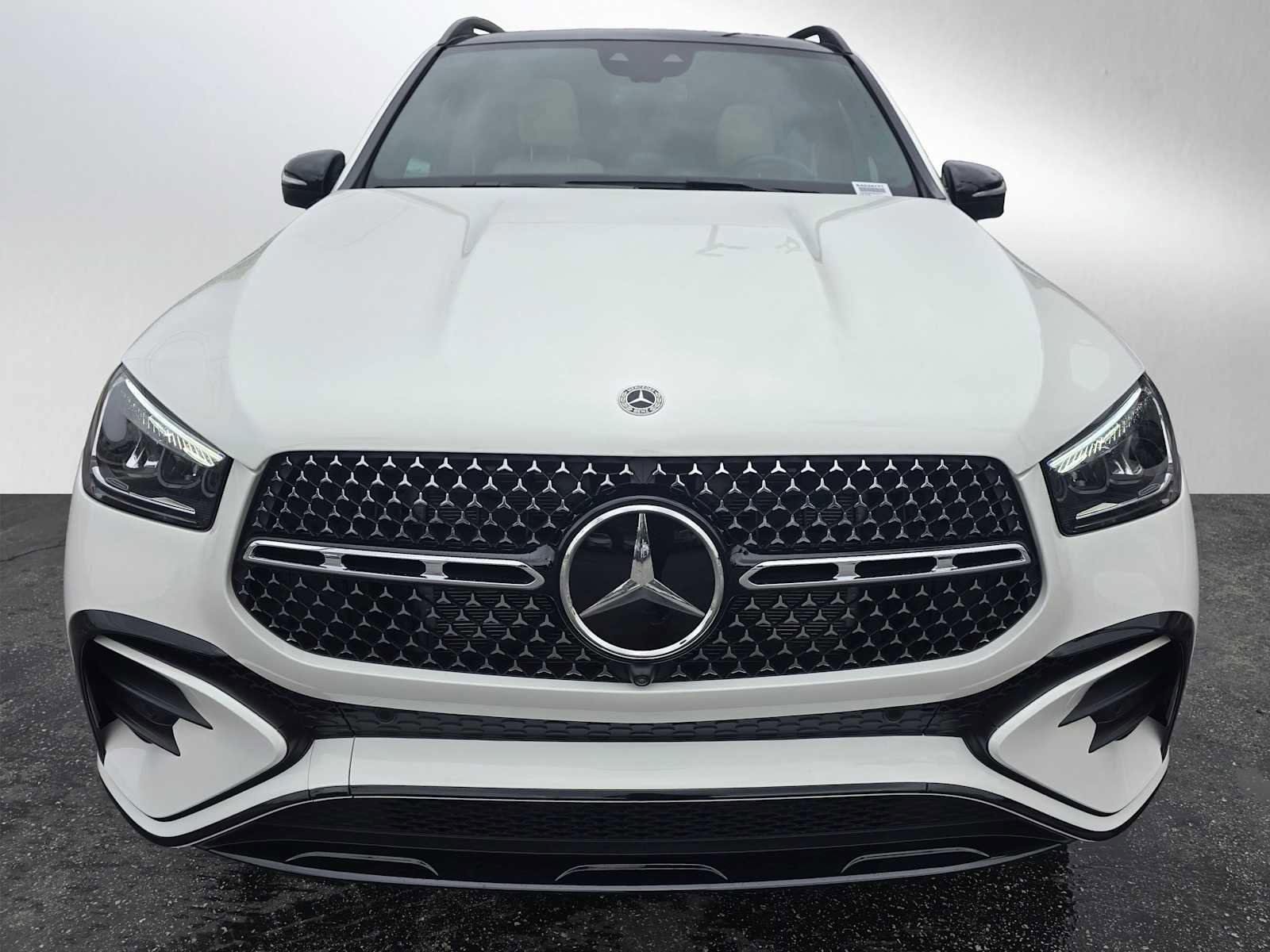 Used 2025 Mercedes-Benz GLE 450e 4MATIC image 8