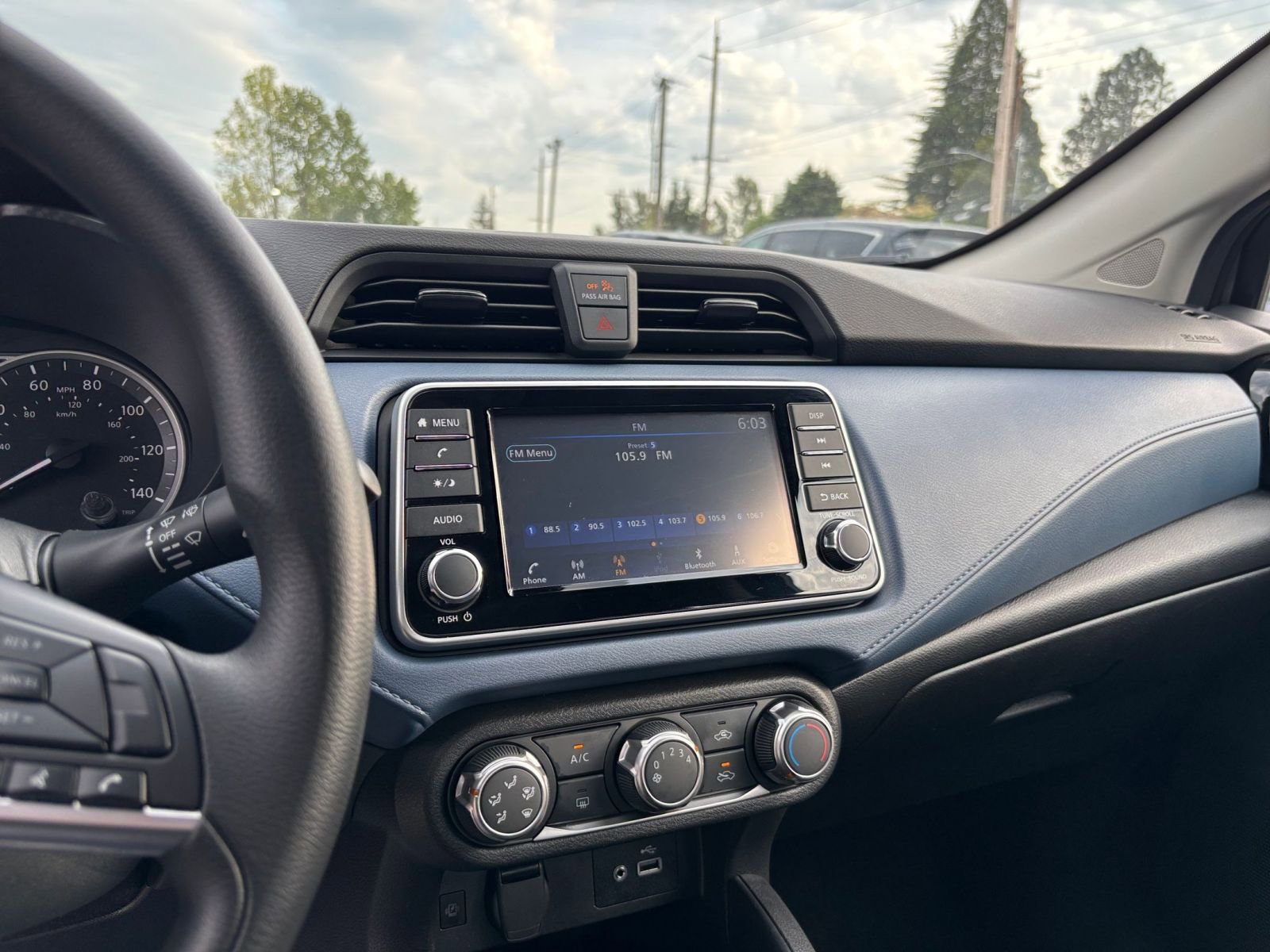 Used 2025 Nissan Versa SV FWD image 20