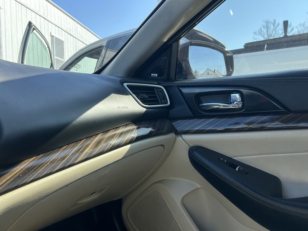 Used 2017 Nissan Maxima Platinum image 22