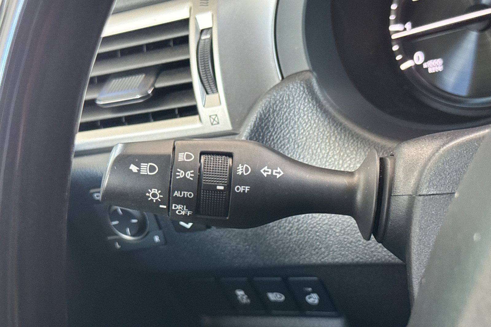 Certified 2023 Lexus GX 460 Premium w/ Premium Plus Package AWD/4WD image 34