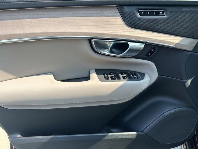 New 2026 Volvo XC90 T8 Ultra w/ Protection Package image 13
