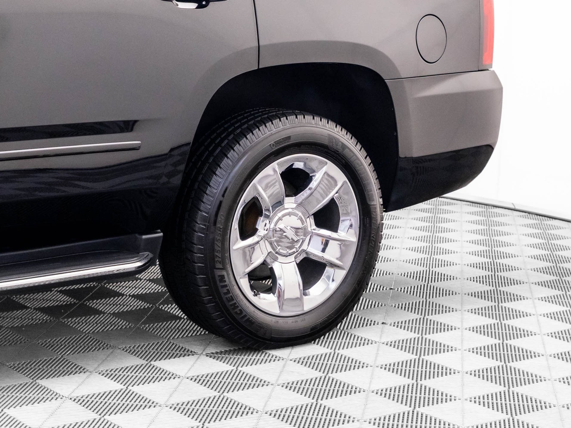 Used 2019 Chevrolet Tahoe Premier AWD/4WD image 36