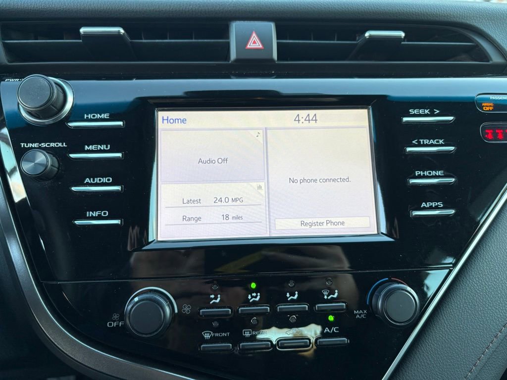 Used 2018 Toyota Camry L image 21