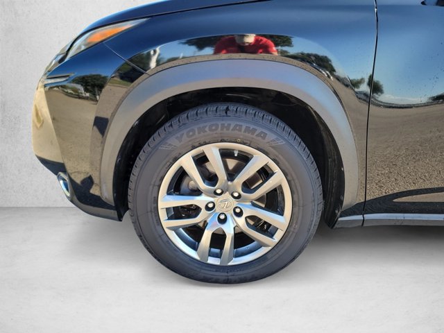 Used 2016 Lexus NX 200t AWD w/ Premium Package image 28