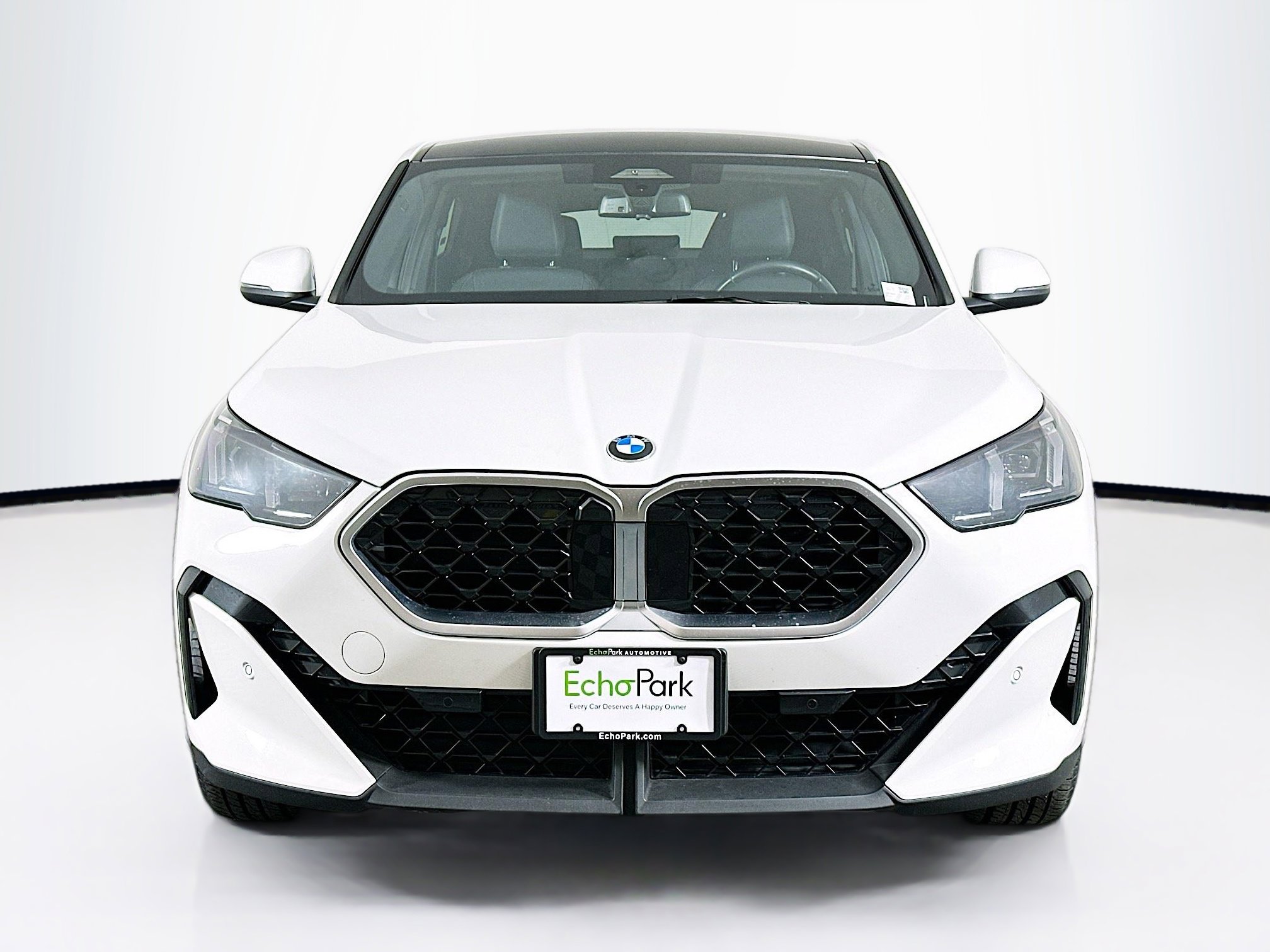 Used 2025 BMW X2 xDrive28i image 2