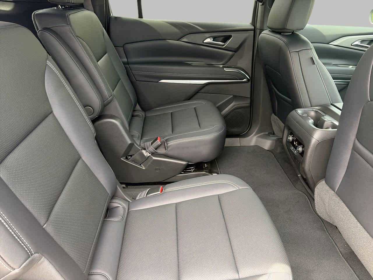 New 2026 Chevrolet Traverse LT w/ Driver Confidence Package FWD image 14