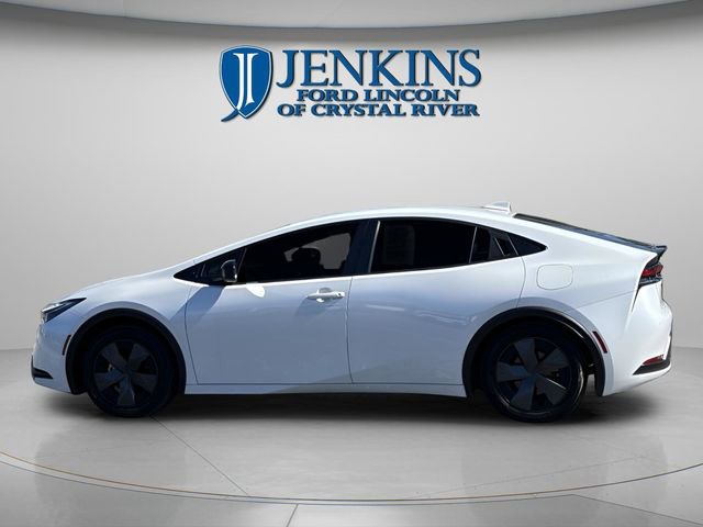 Used 2024 Toyota Prius LE image 14