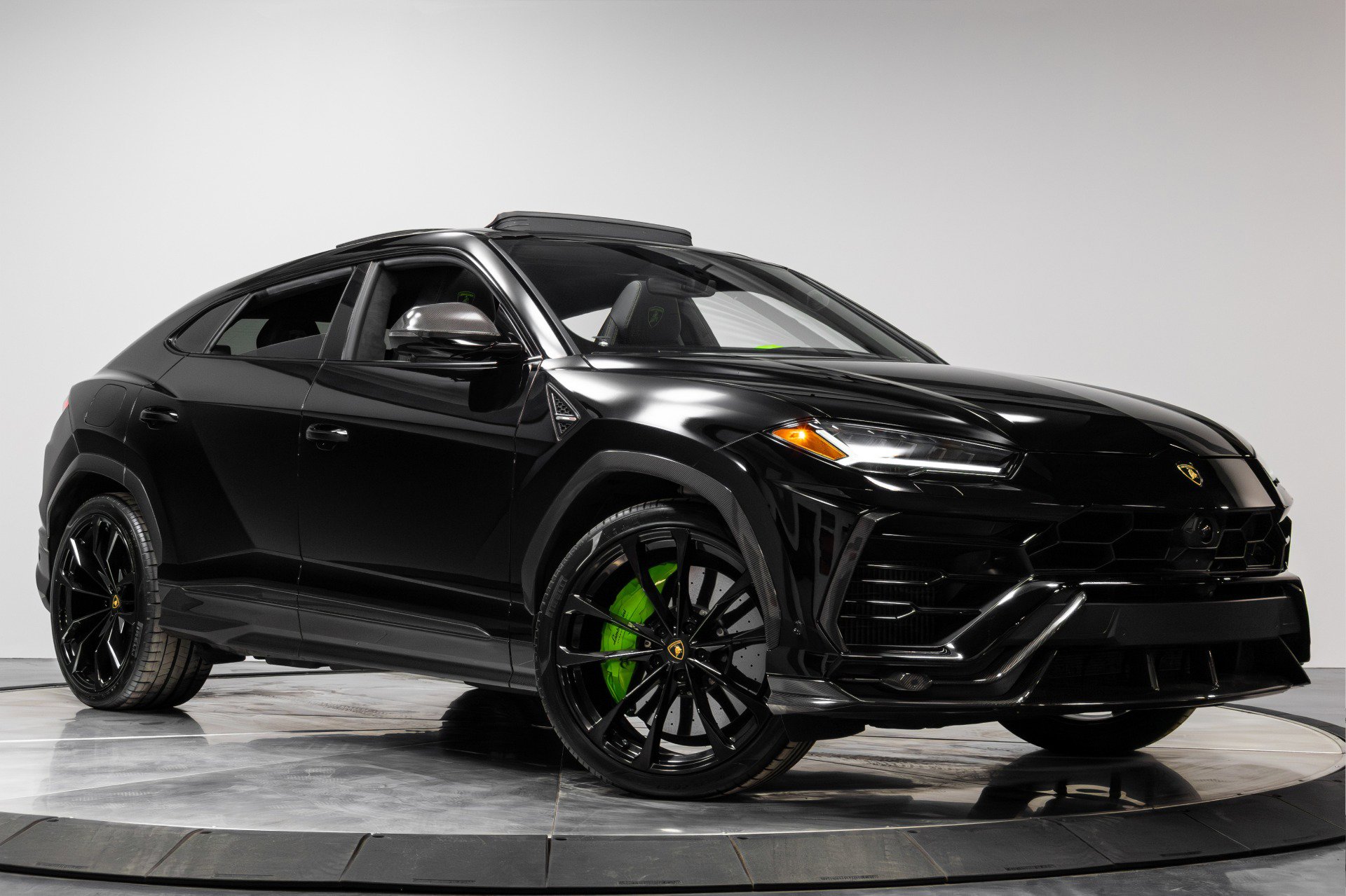 Used 2022 Lamborghini Urus image 49
