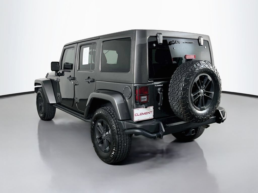 Used 2017 Jeep Wrangler Unlimited Sahara AWD/4WD image 8