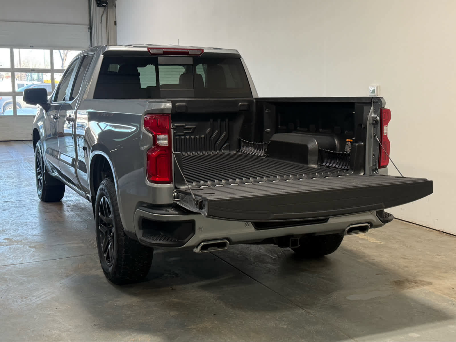 Certified 2025 Chevrolet Silverado 1500 RST w/ Convenience Package II image 4