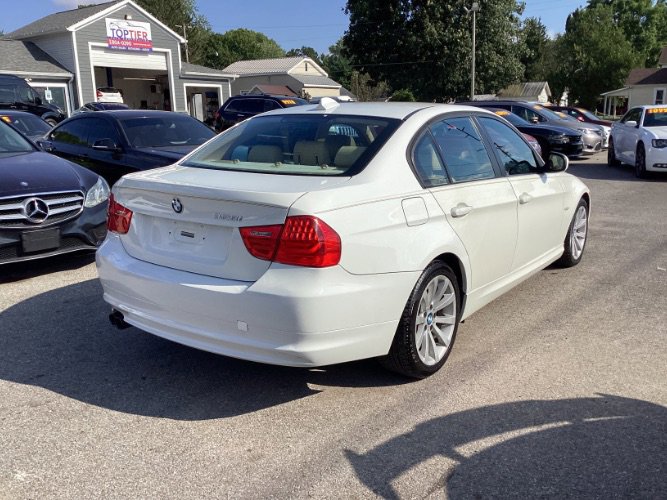 Used 2011 BMW 328i Sedan image 3