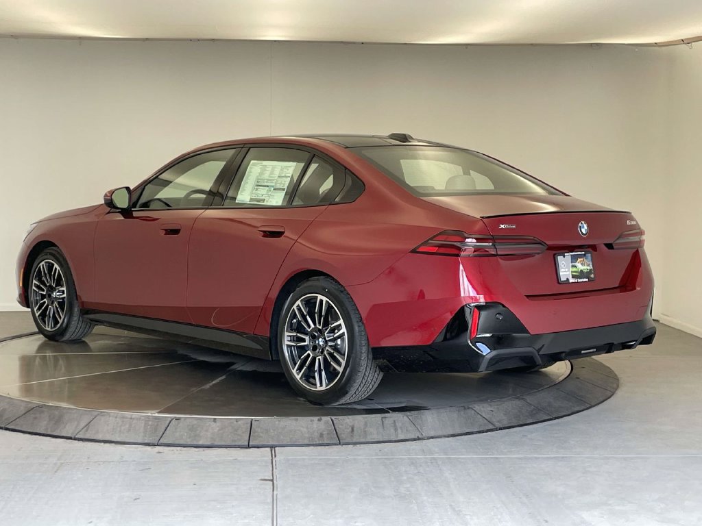 New 2026 BMW 530i xDrive w/ M Sport Package AWD/4WD image 3