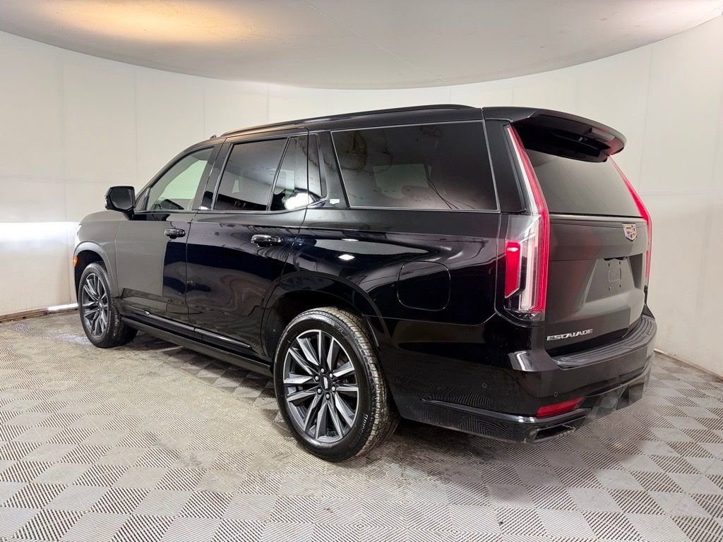 Used 2023 Cadillac Escalade Sport Platinum AWD/4WD image 4