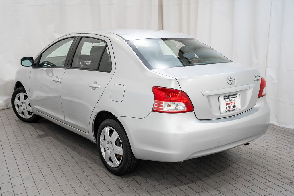 Used 2012 Toyota Yaris Sedan image 4