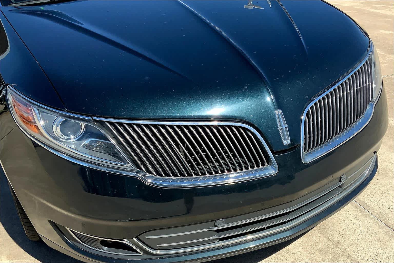 Used 2014 Lincoln MKS FWD image 28