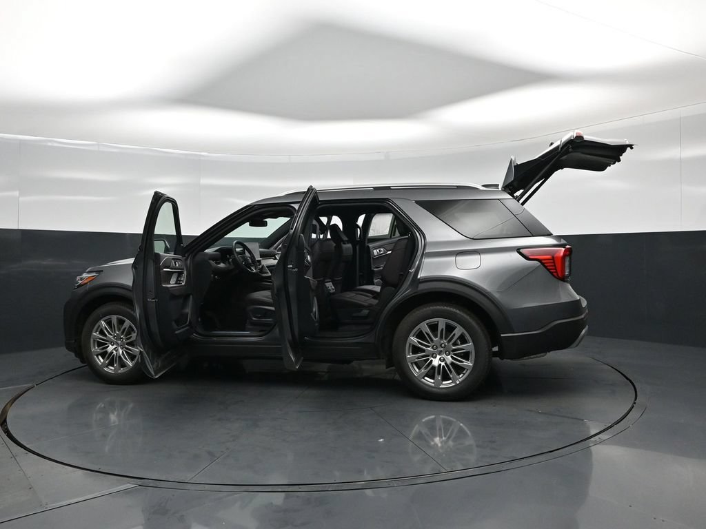 New 2026 Ford Explorer Platinum RWD image 35
