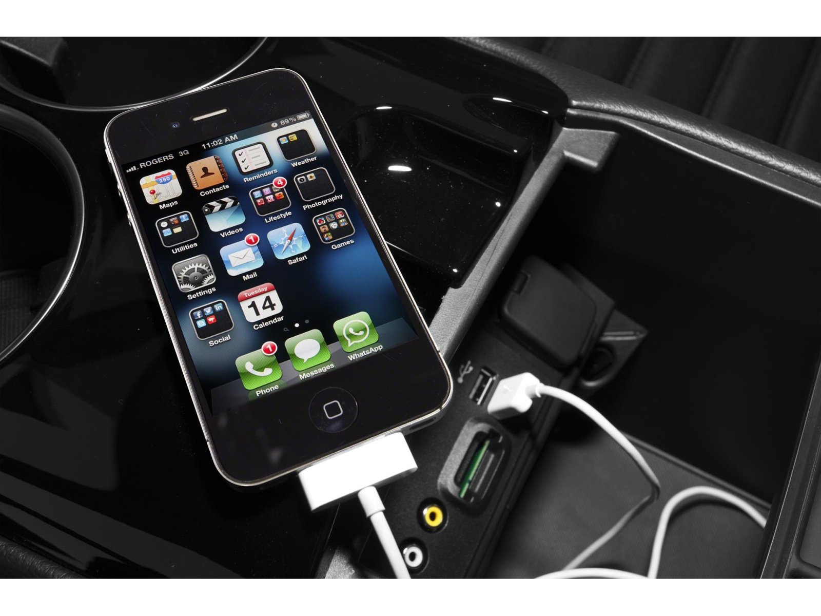 Used 2015 Ford Fusion SE w/ Equipment Group 202A image 9