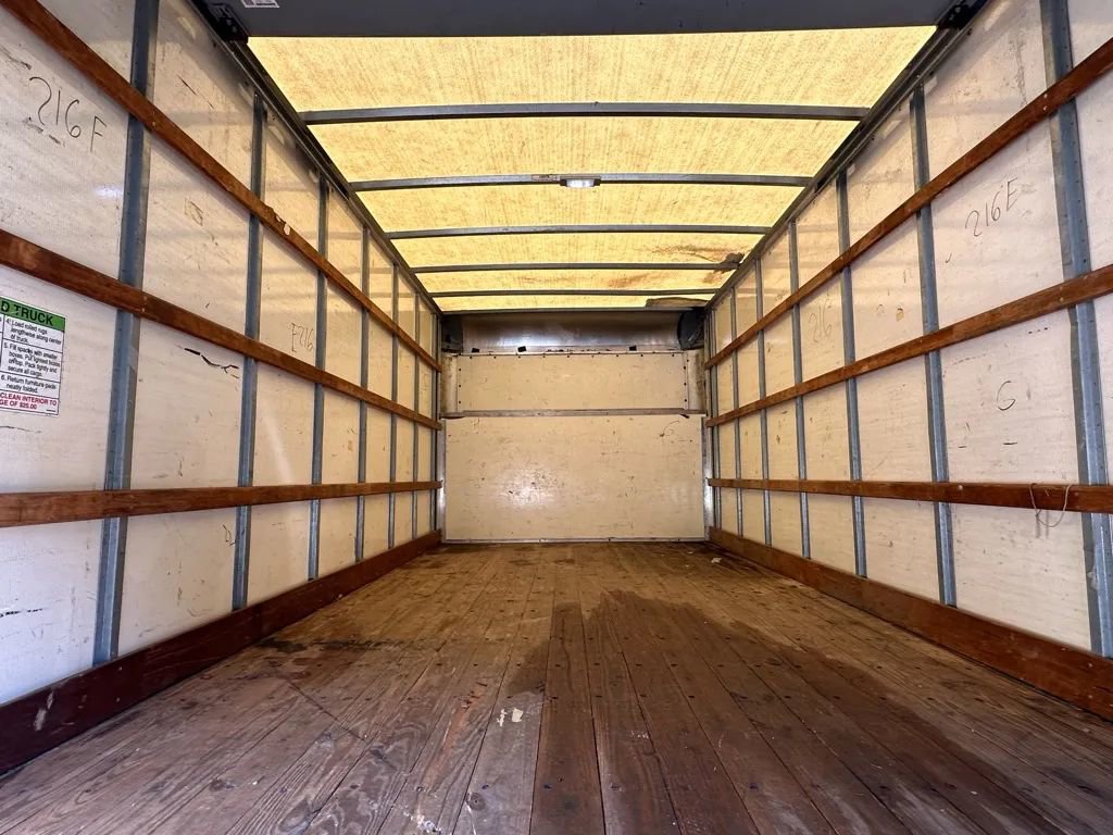 Used 2016 Ford E-350 and Econoline 350 Super Duty image 7