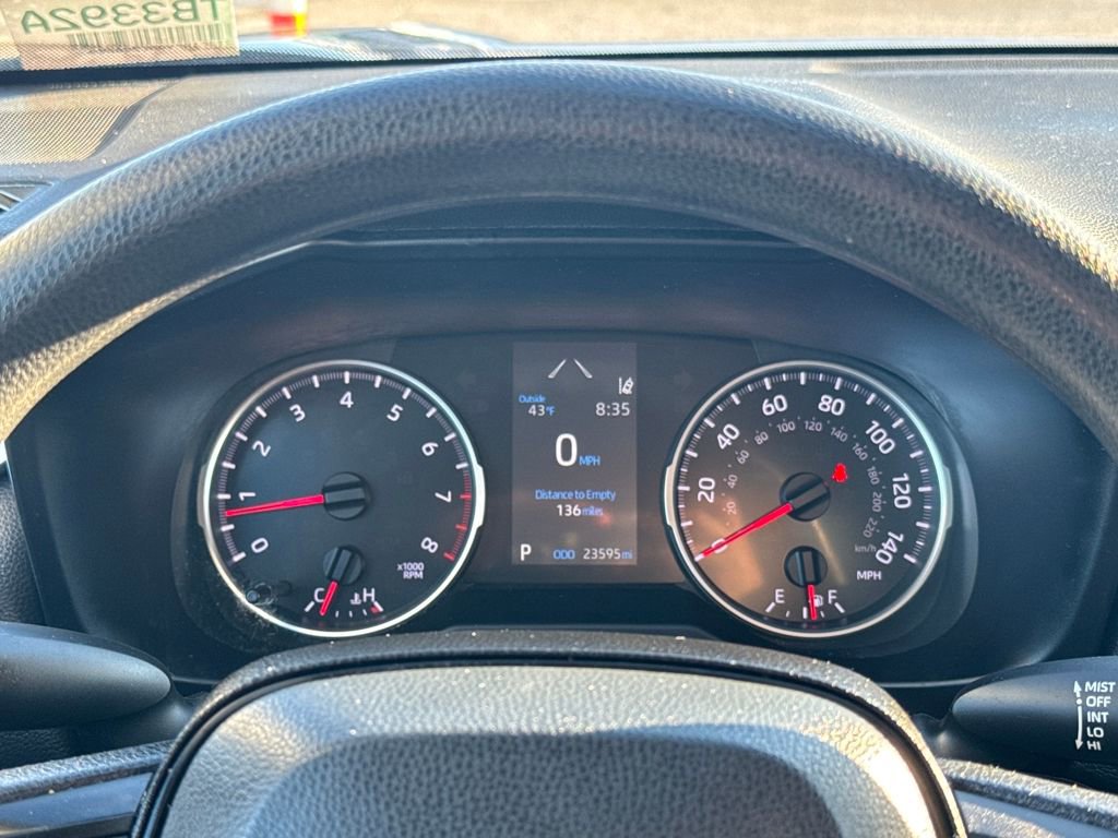 Used 2022 Toyota RAV4 LE image 16