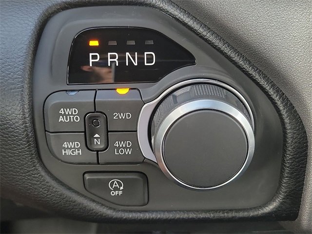 New 2026 RAM 1500 4x4 Crew Cab image 16