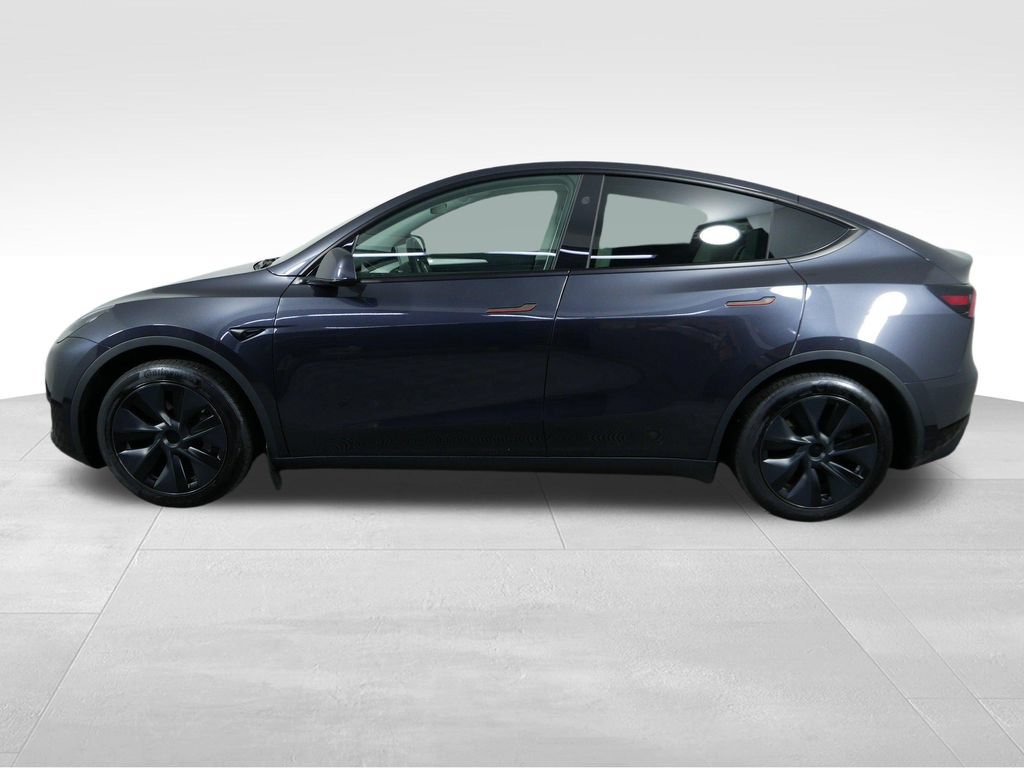 Used 2025 Tesla Model Y Long Range AWD/4WD image 6