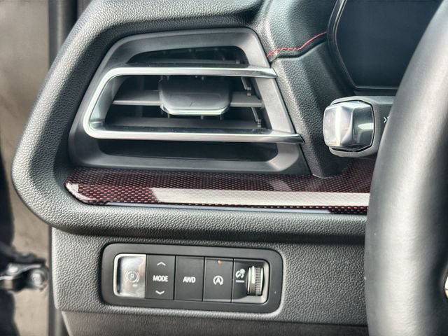 Used 2026 Chevrolet Traverse RS w/ LPO, Floor Liner Package AWD/4WD image 17