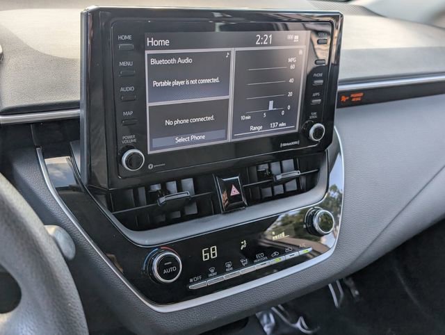 Used 2022 Toyota Corolla LE image 23