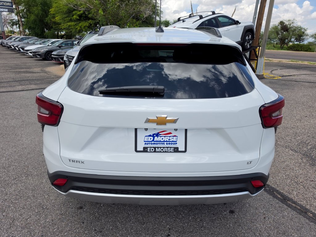 New 2026 Chevrolet Trax LT w/ Driver Confidence Package FWD image 4