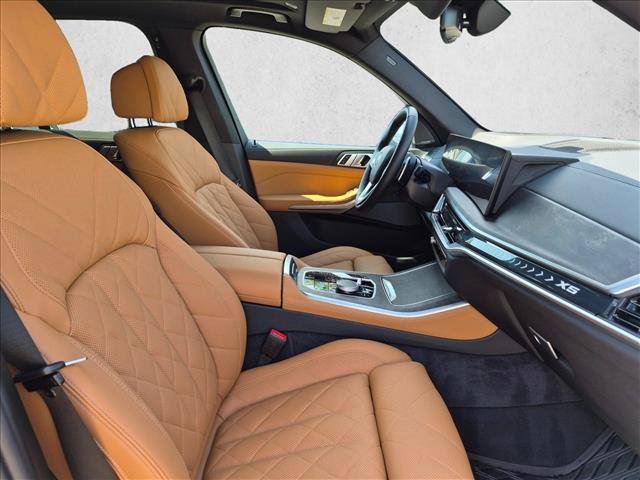 Certified 2025 BMW X5 sDrive40i w/ Climate Comfort Package RWD image 22