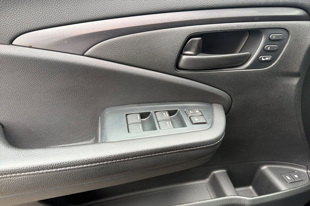 Certified 2023 Honda Passport EX-L image 11