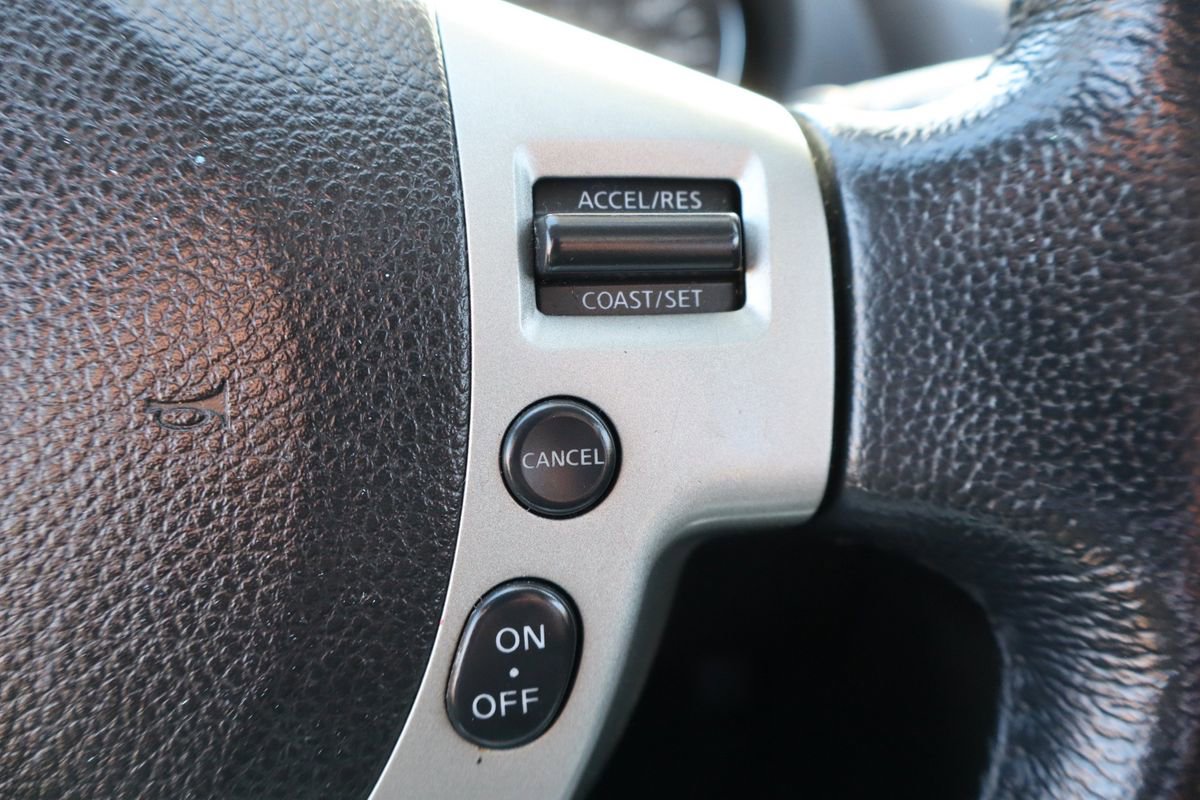 Used 2013 Nissan Rogue SL image 31