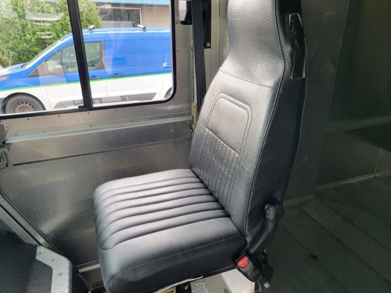 Used 2016 Ford E-350 and Econoline 350 Super Duty w/ A/C Prep Package RWD image 34