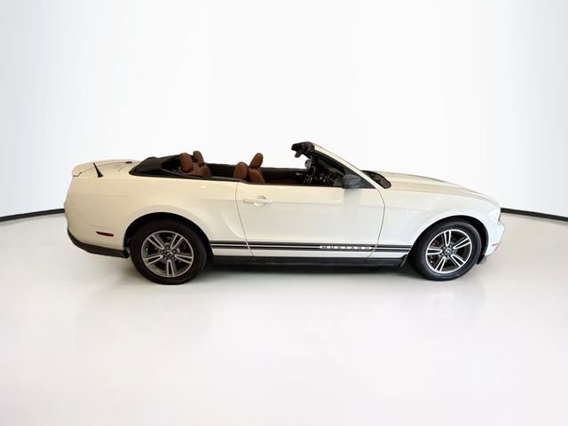 Used 2011 Ford Mustang Premium w/ 201A Rapid Spec Order Code RWD image 8