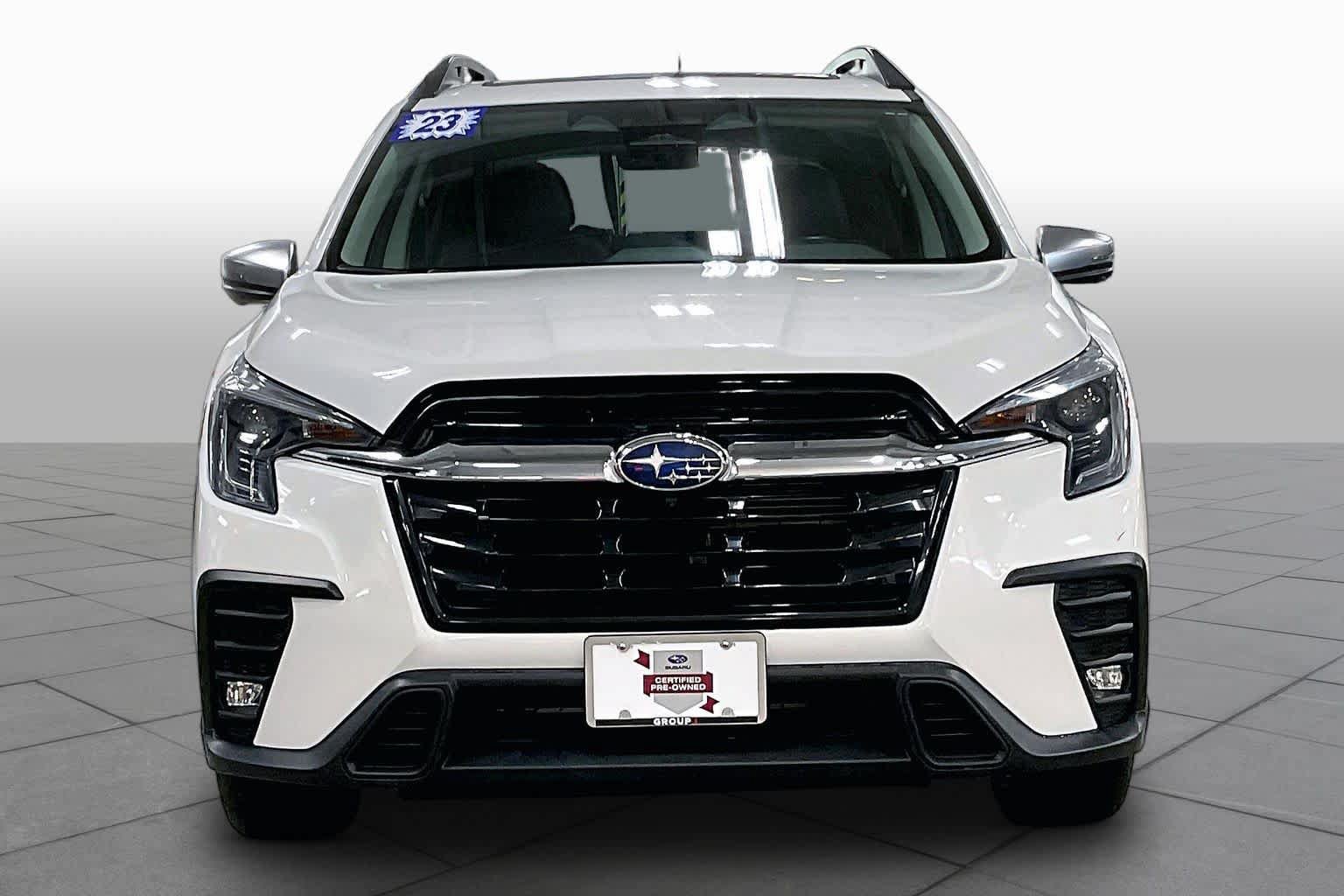 Used 2023 Subaru Ascent Limited w/ Technology Package AWD/4WD image 4