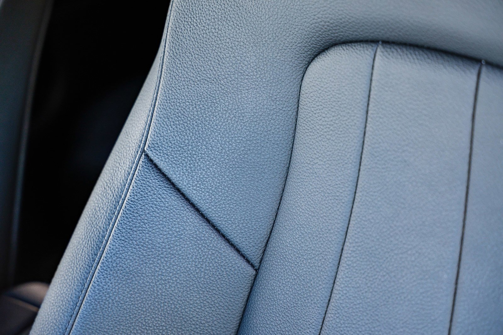 Certified 2025 Mercedes-Benz GLB 250 image 25