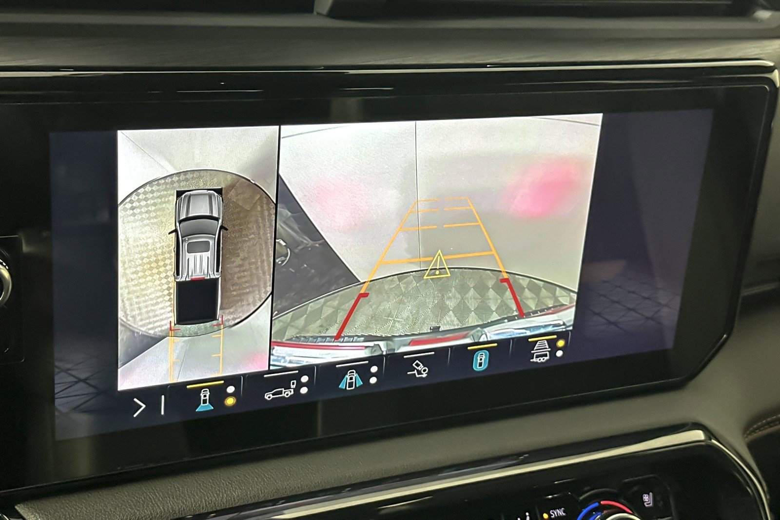 Used 2023 GMC Sierra 1500 AT4 w/ AT4 Premium Package image 17