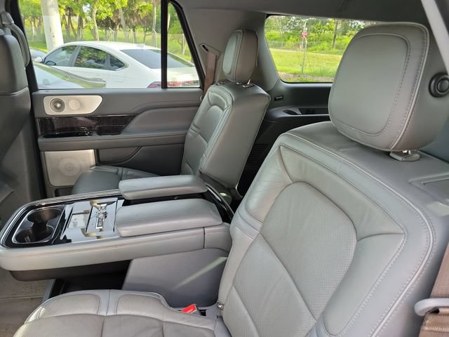 Used 2018 Lincoln Navigator L Reserve AWD/4WD image 13