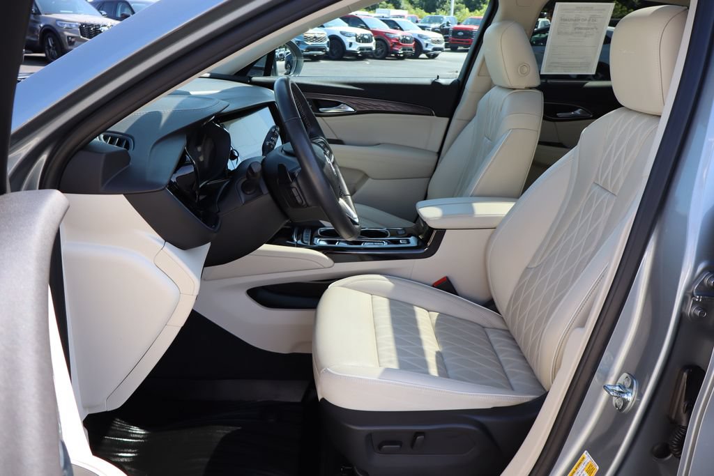 Used 2023 Buick Envision Avenir AWD/4WD image 19
