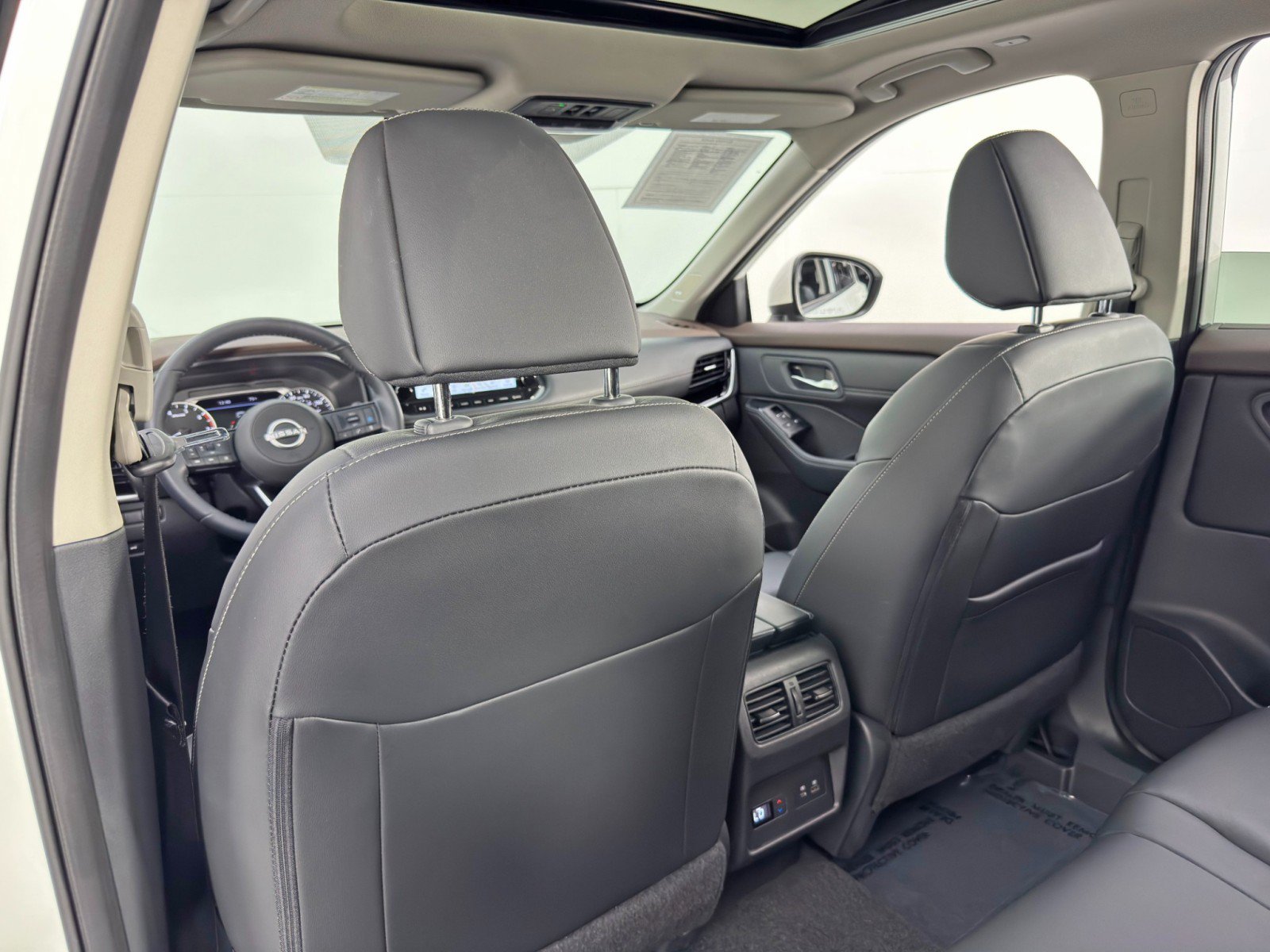 Used 2023 Nissan Rogue SL w/ SL Premium Package AWD/4WD image 33