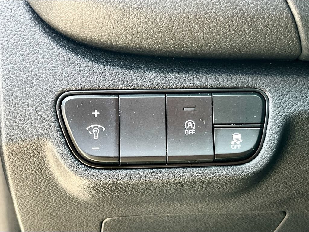 Used 2024 Kia Seltos EX FWD image 10
