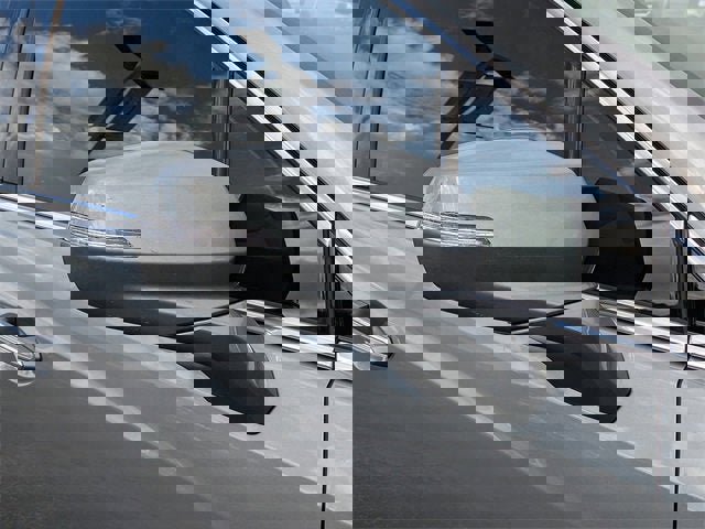 New 2025 Cadillac XT5 Premium Luxury w/ LPO, Floor Liner Package image 10