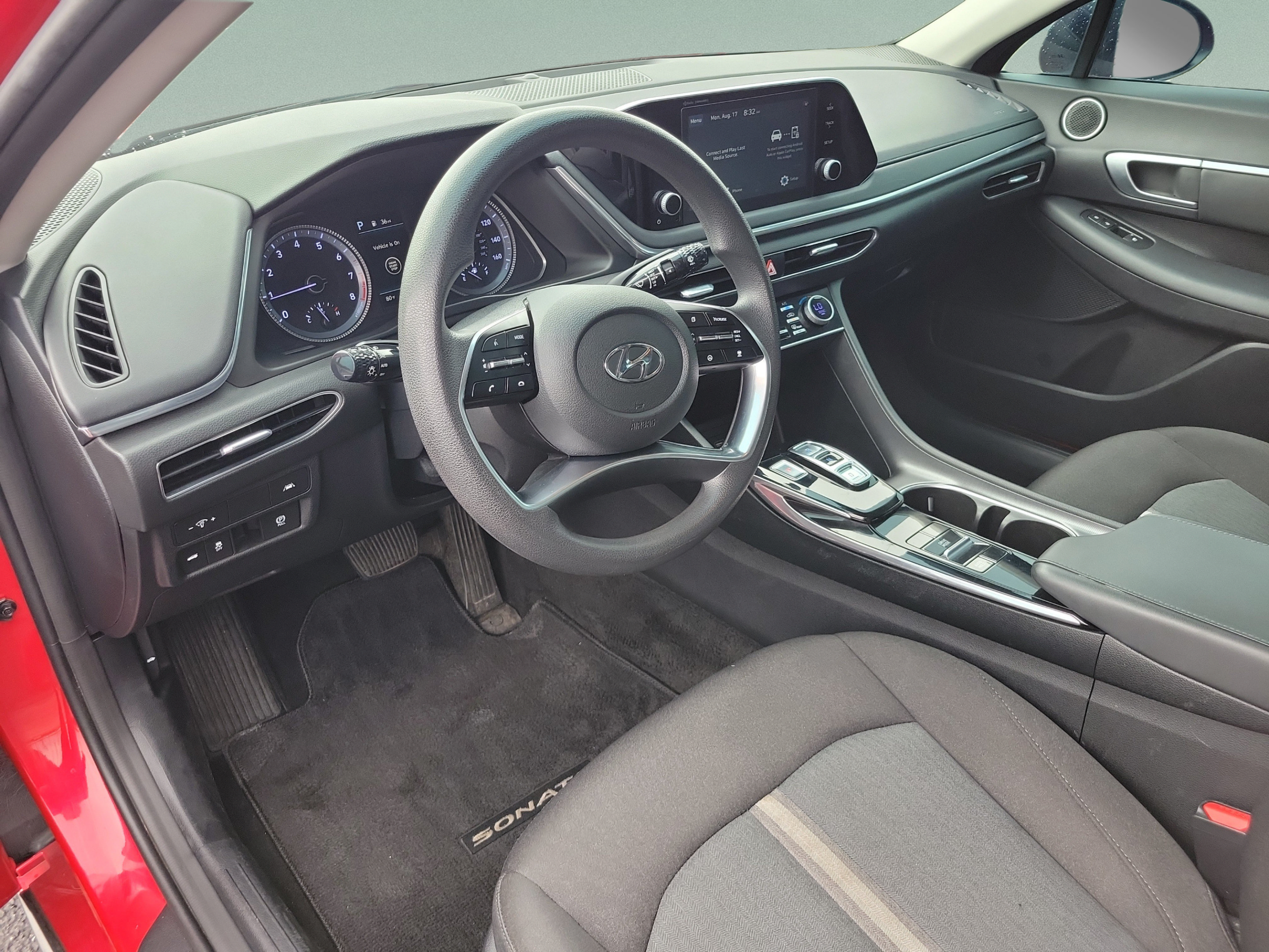 Used 2021 Hyundai Sonata SEL w/ Preferred Accessory Package FWD image 14