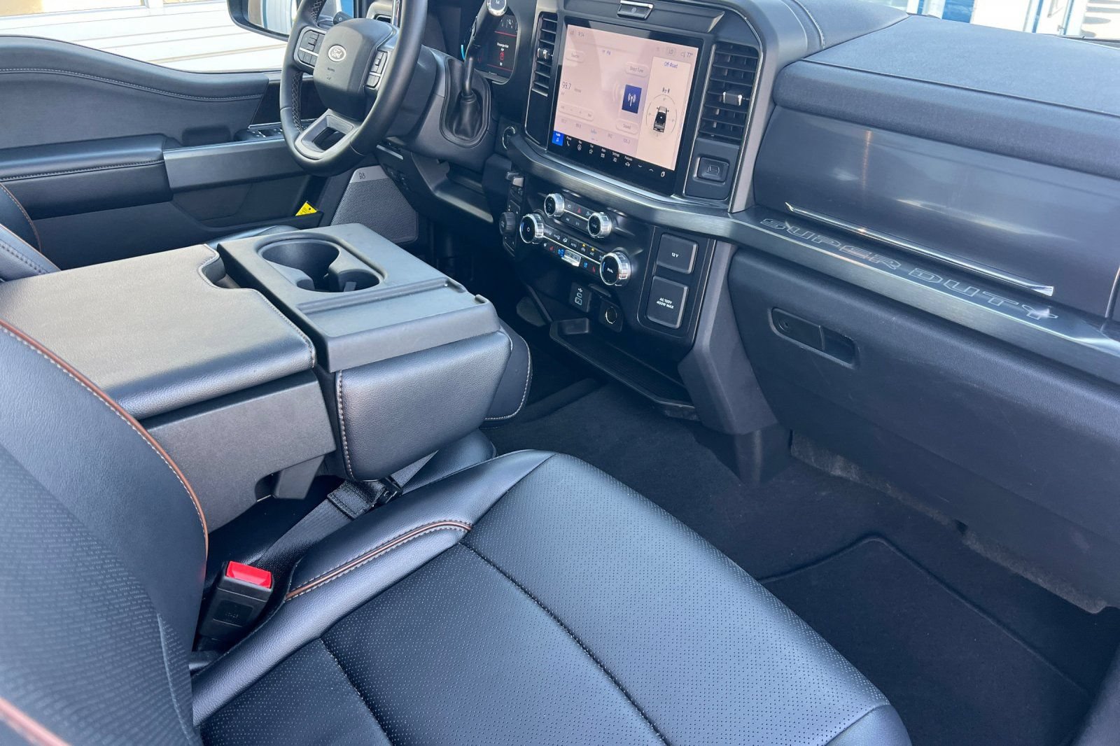 Used 2025 Ford F350 Lariat w/ Camper Package AWD/4WD image 16