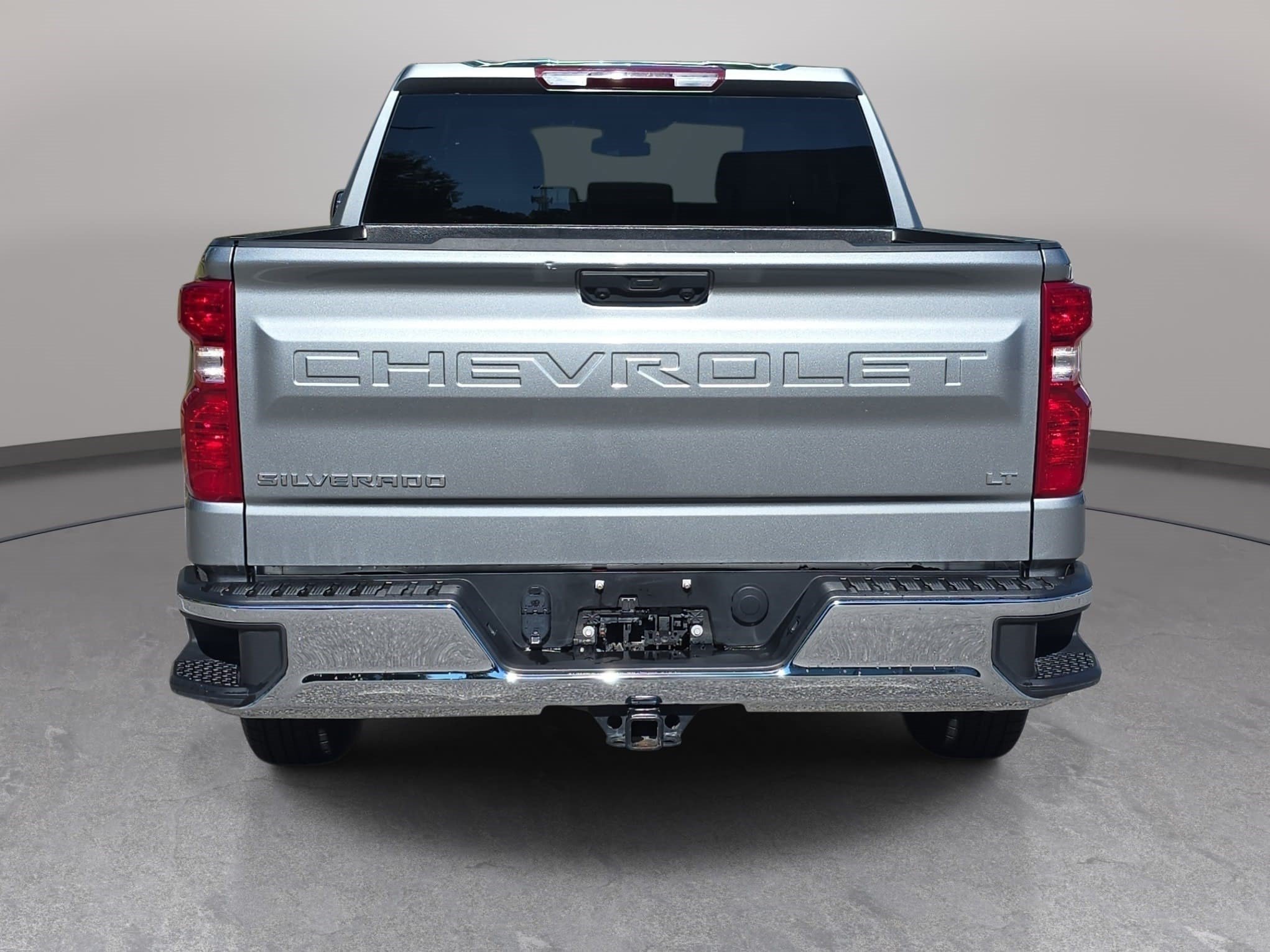 Used 2025 Chevrolet Silverado 1500 LT RWD image 7