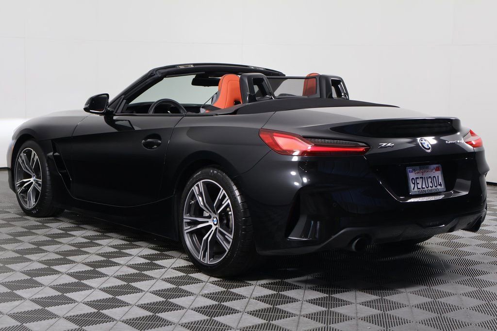 Certified 2023 BMW Z4 sDrive30i w/ Shadowloine Package RWD image 7