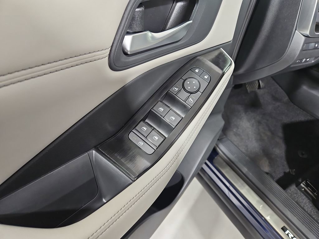 New 2026 Nissan Rogue SV image 12