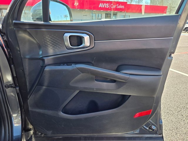 Used 2024 Kia Sorento S image 28