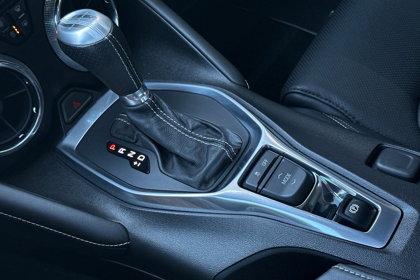 Used 2017 Chevrolet Camaro SS image 18